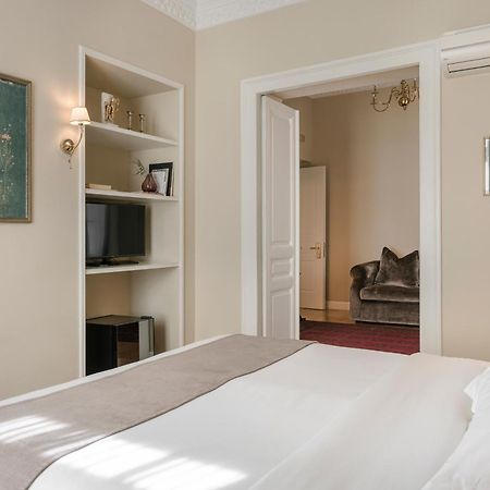 Noble Suites Athens Ngoại thất bức ảnh