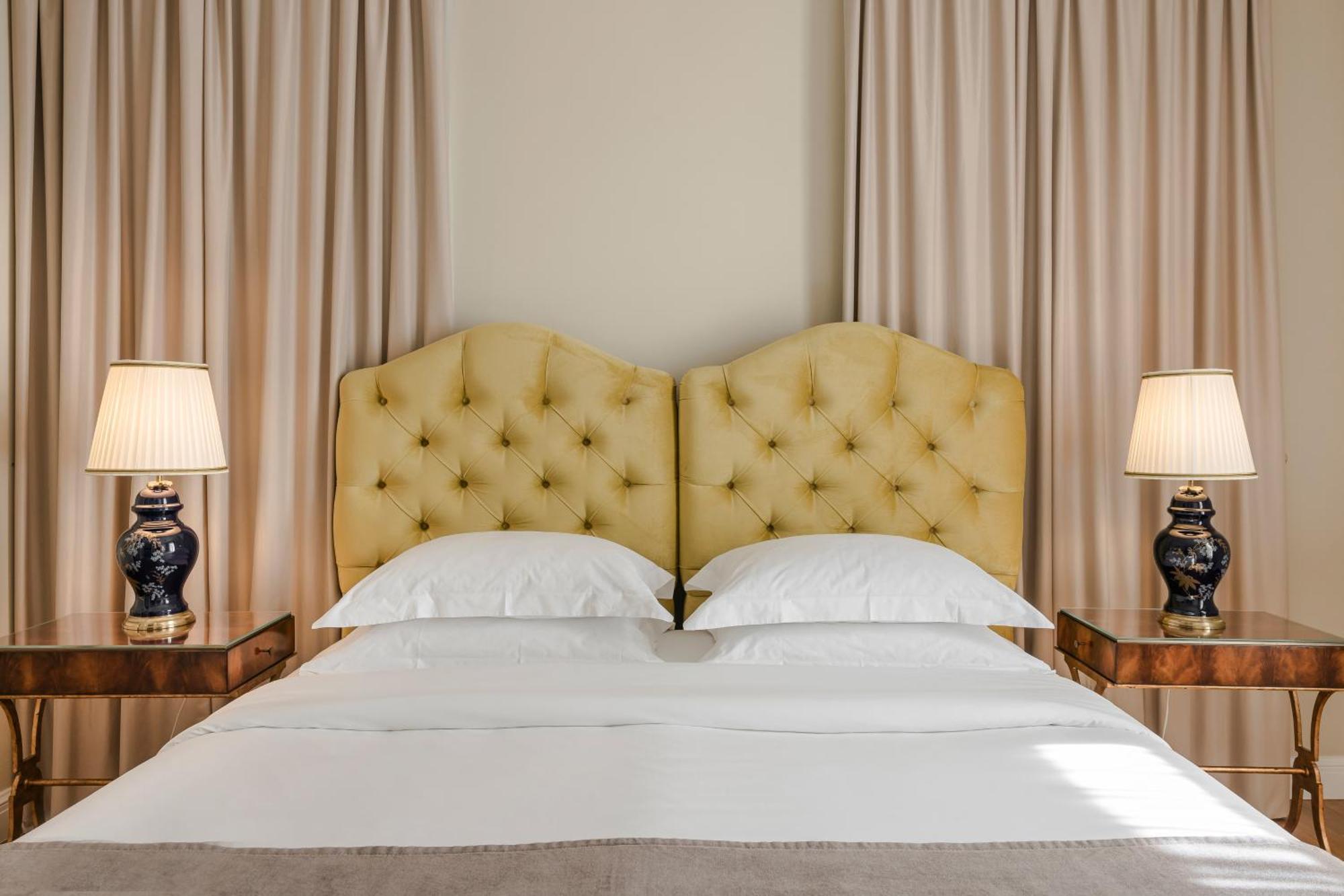 Noble Suites Athens Ngoại thất bức ảnh