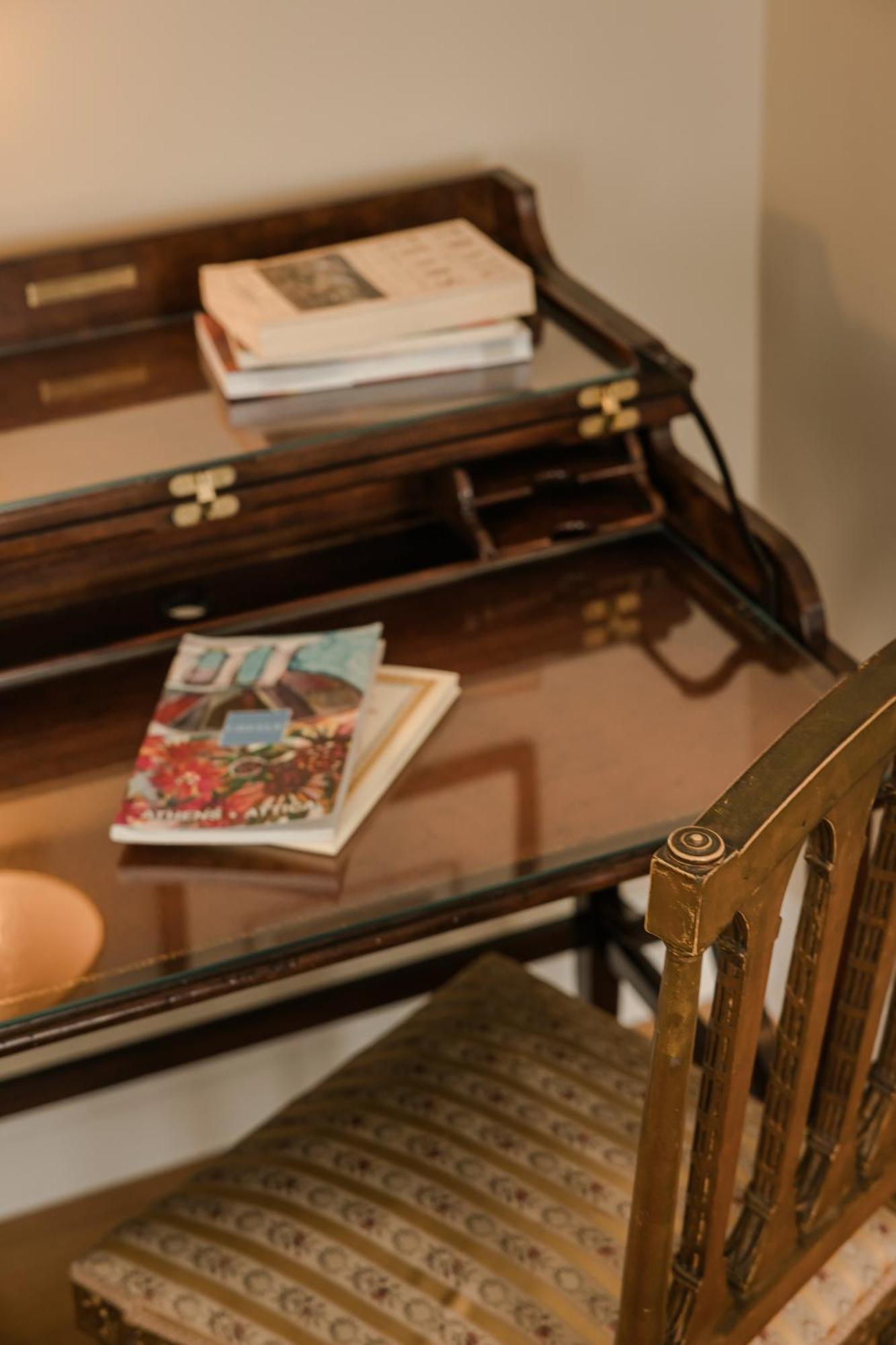 Noble Suites Athens Ngoại thất bức ảnh