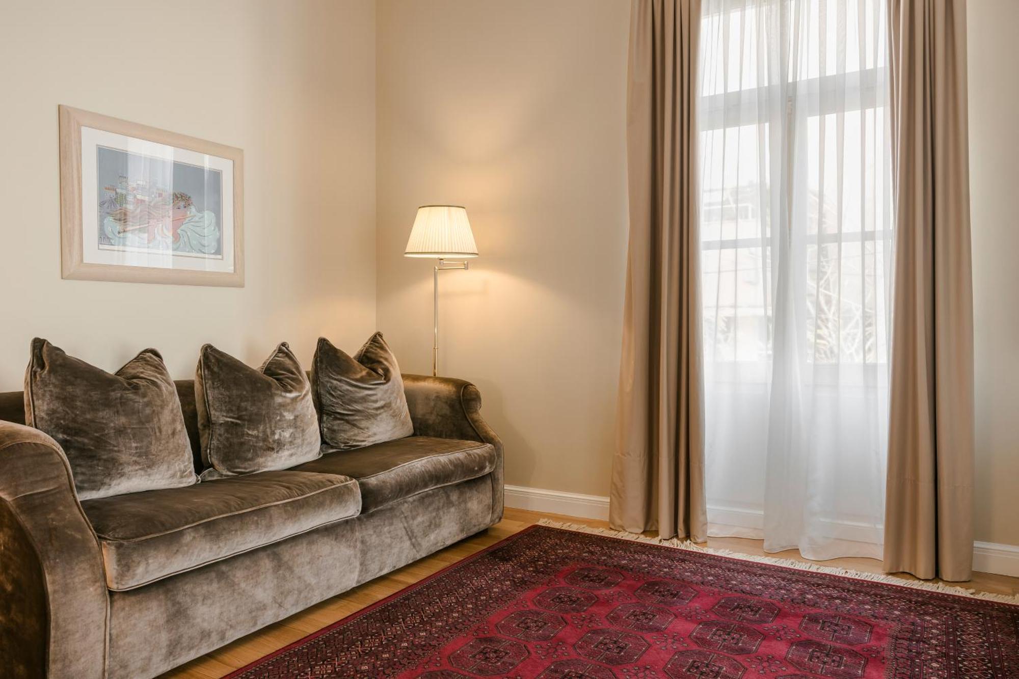 Noble Suites Athens Ngoại thất bức ảnh