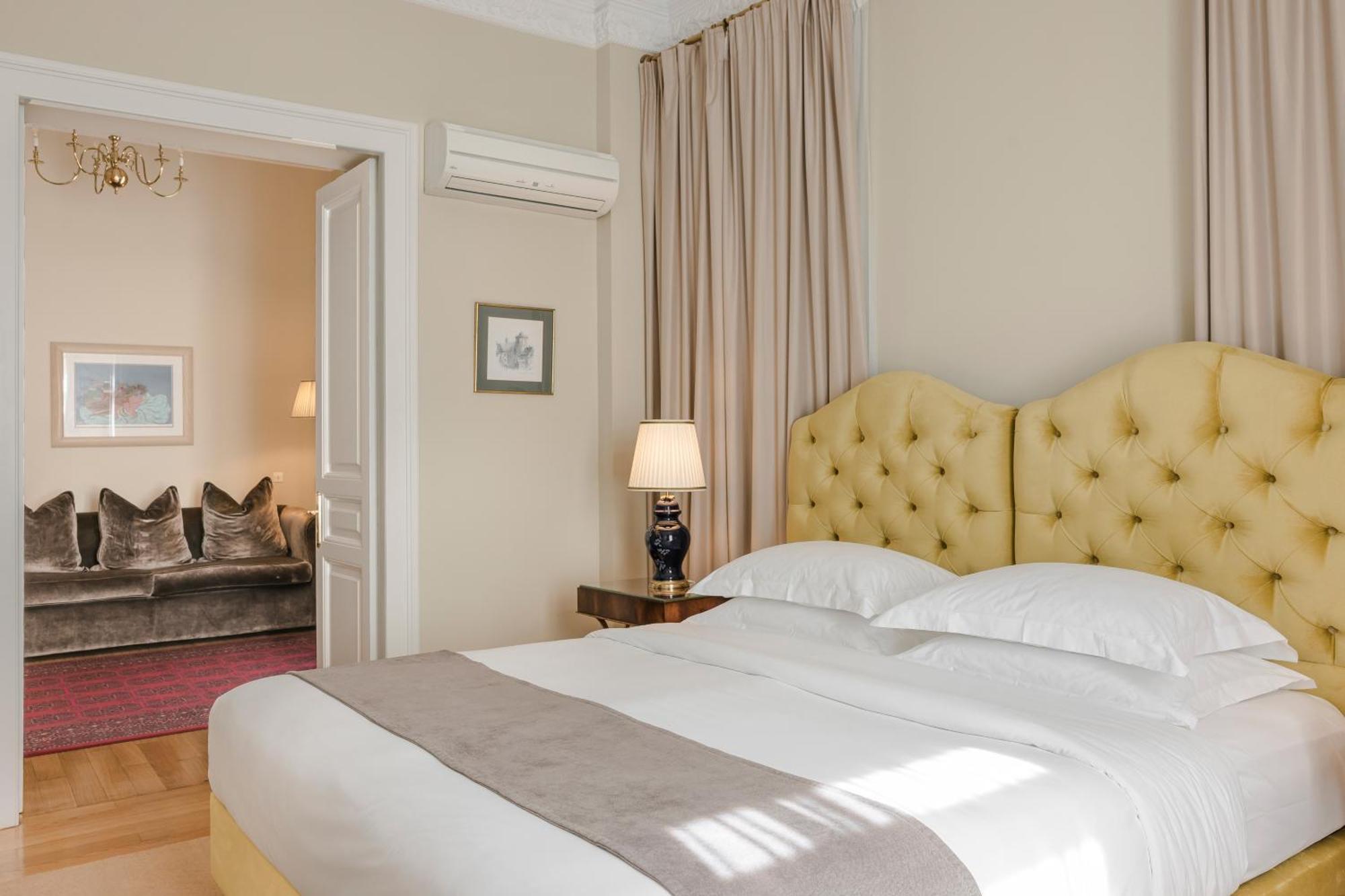 Noble Suites Athens Ngoại thất bức ảnh