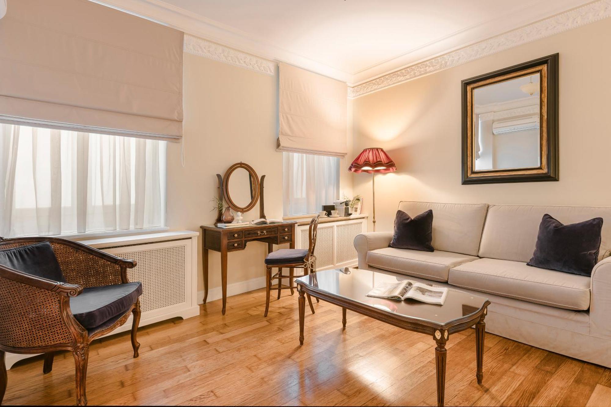 Noble Suites Athens Ngoại thất bức ảnh